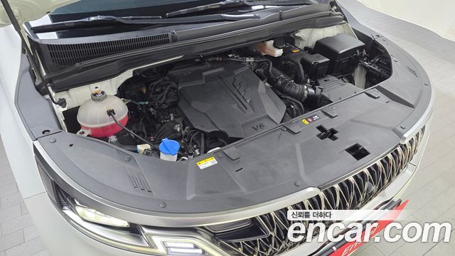 Kia Canival 2023 — photo 6