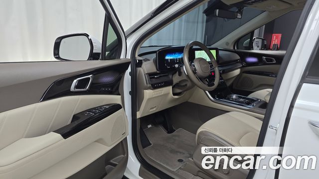 Kia Canival 2023 — photo 13