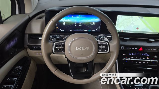 Kia Canival 2023 — photo 19