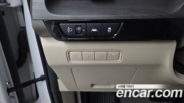Kia Canival 2023 — photo 29