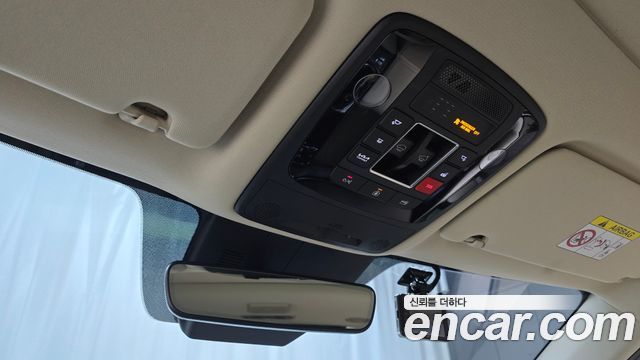 Kia Canival 2023 — photo 31