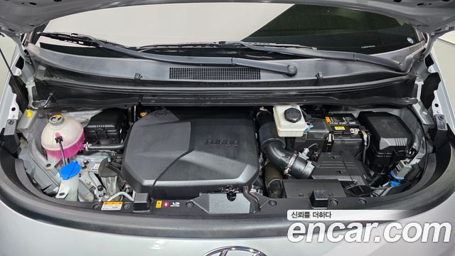 Hyundai Staria 2023 — photo 6