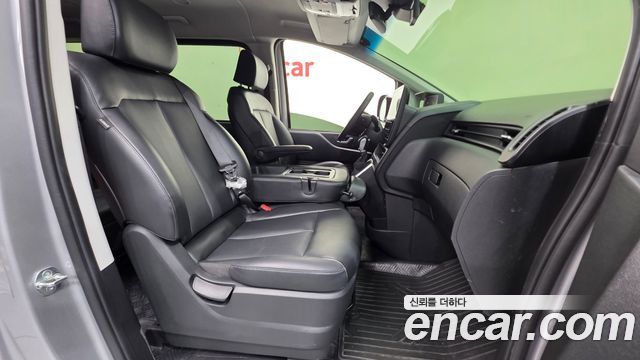 Hyundai Staria 2023 — photo 10