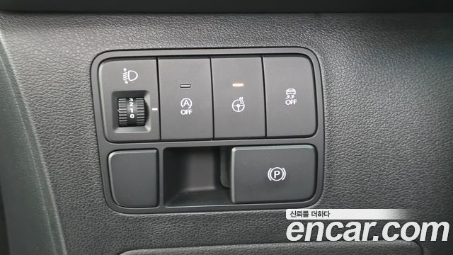 Hyundai Staria 2023 — photo 13