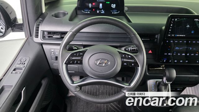 Hyundai Staria 2023 — photo 14