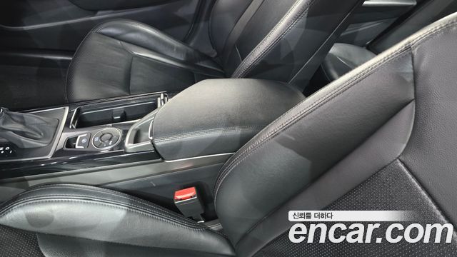 Hyundai i40 2016 — photo 25