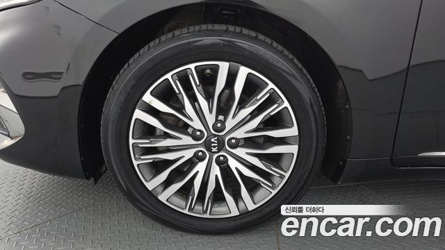 Kia K7 2020 — photo 5