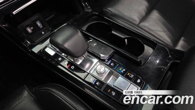 Kia K7 2020 — photo 9