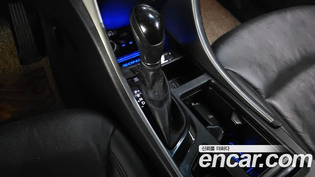 Hyundai Sonata 2013 — photo 12