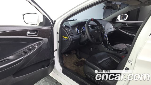 Hyundai Sonata 2013 — photo 13