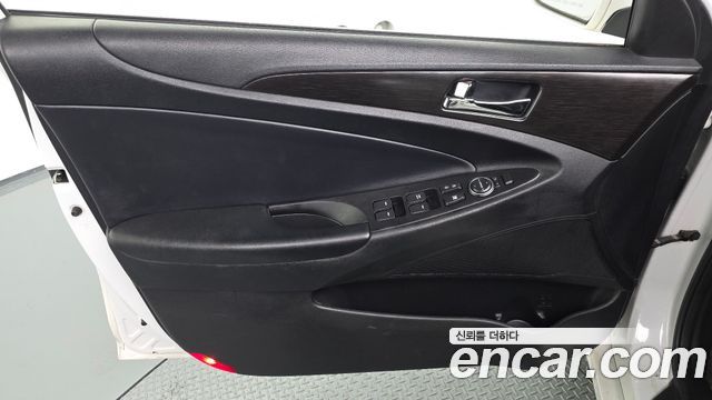 Hyundai Sonata 2013 — photo 14