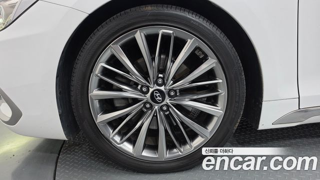 Hyundai Grandeur 2017 — photo 5