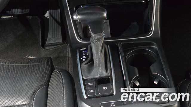 Hyundai Grandeur 2017 — photo 12