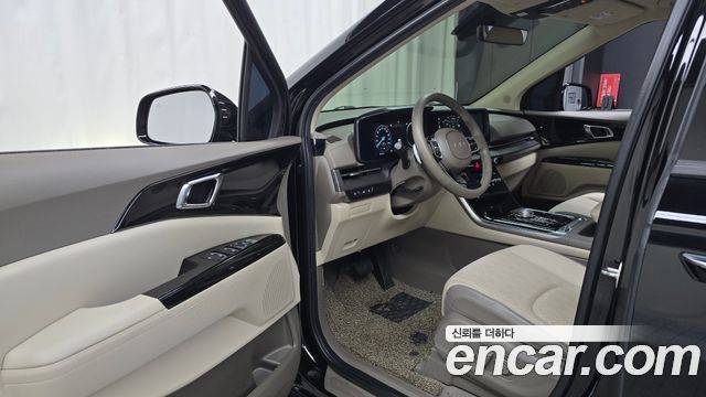 Kia Canival 2023 — photo 13
