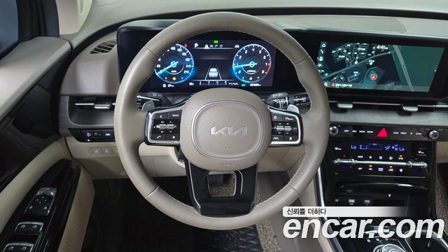 Kia Canival 2023 — photo 19