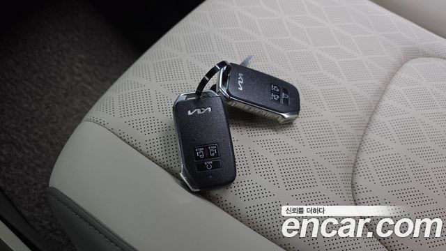 Kia Canival 2023 — photo 26