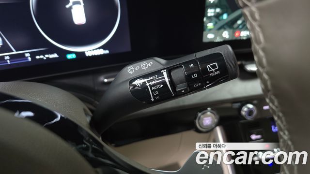 Kia Canival 2023 — photo 29