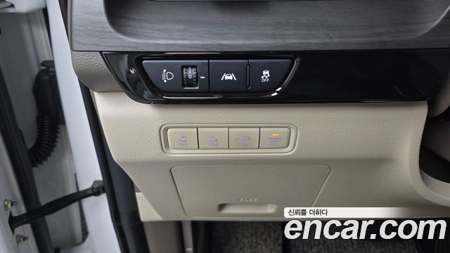 Kia Canival 2023 — photo 26