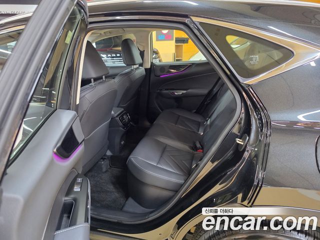 Lexus NX 2025 — photo 10