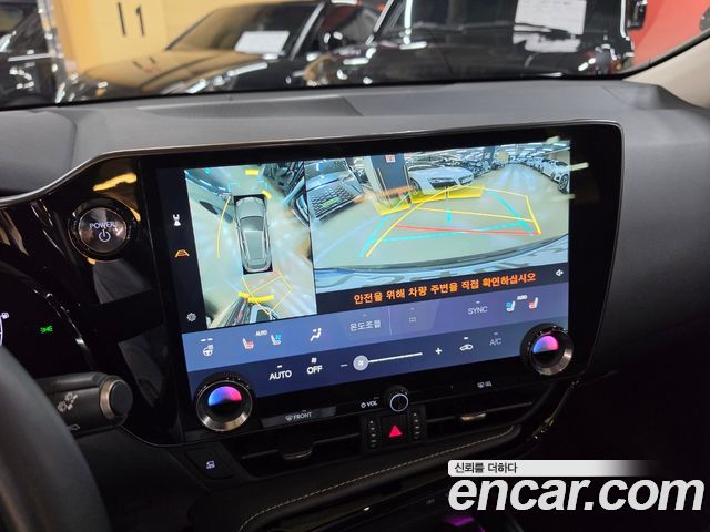 Lexus NX 2025 — photo 11