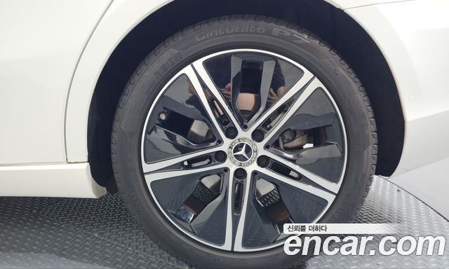 Mercedes-Benz A-Class 2025 — photo 7