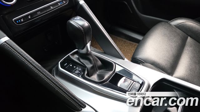 Renault Korea QM6 2023 — photo 12