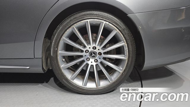 Mercedes-Benz S-Class 2018 — photo 7