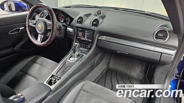 Porsche 718 2020 — photo 10