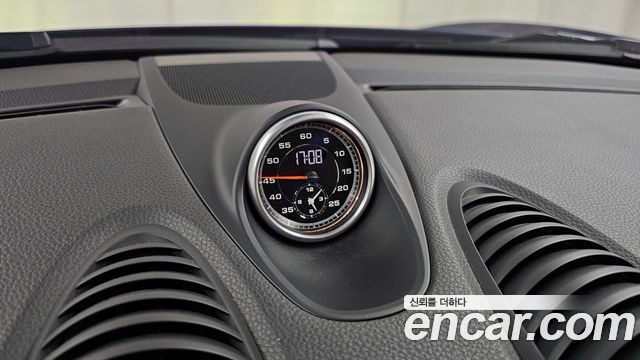 Porsche 718 2020 — photo 24