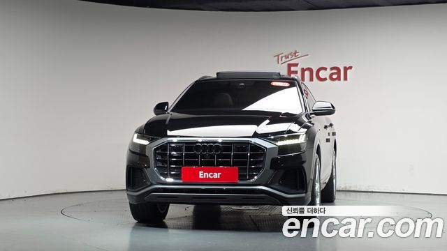 Audi Q8 2023 — photo 3