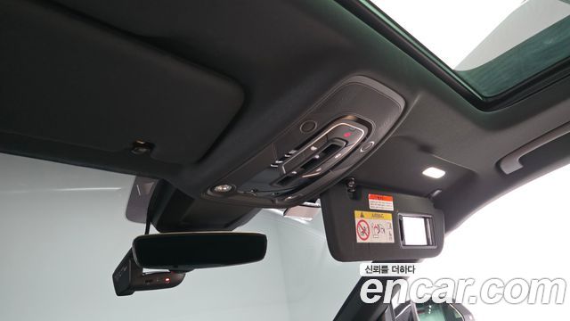 Audi Q8 2023 — photo 28