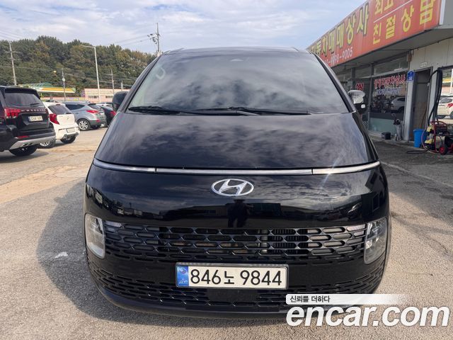 Hyundai Staria 2024 — photo 2