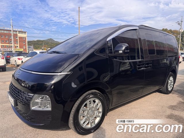Hyundai Staria 2024 — photo 3