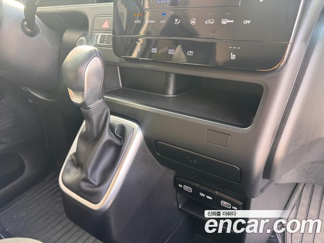 Hyundai Staria 2024 — photo 14
