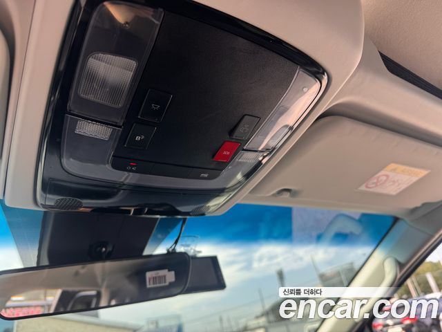 Hyundai Staria 2024 — photo 16