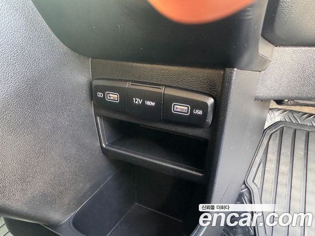 Hyundai Staria 2024 — photo 17