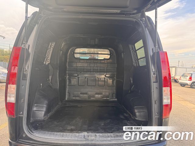Hyundai Staria 2024 — photo 18
