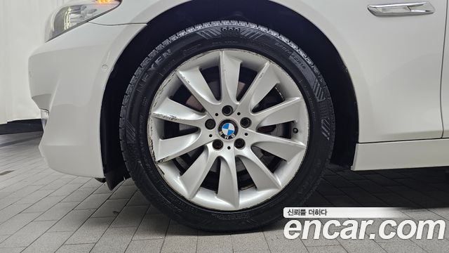 BMW 5-Series 2013 — photo 5