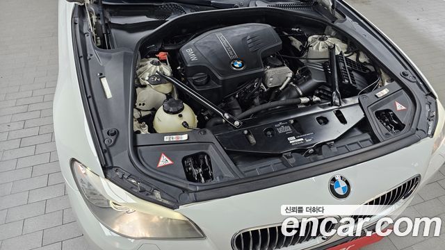 BMW 5-Series 2013 — photo 6