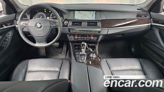 BMW 5-Series 2013 — photo 10
