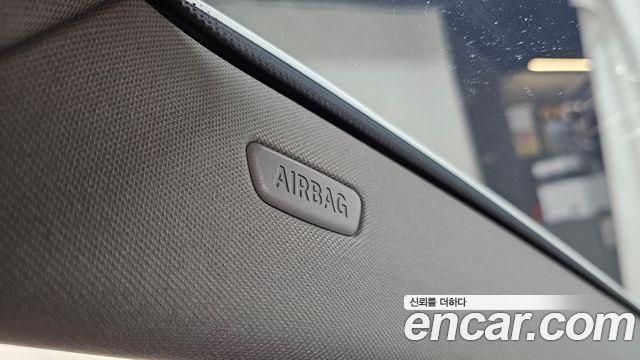 BMW 5-Series 2013 — photo 32