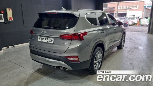 Hyundai Santafe 2019 — photo 2