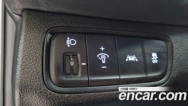 Hyundai Santafe 2019 — photo 11
