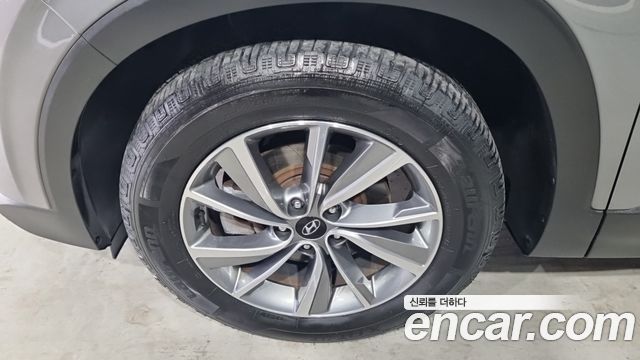 Hyundai Santafe 2019 — photo 17