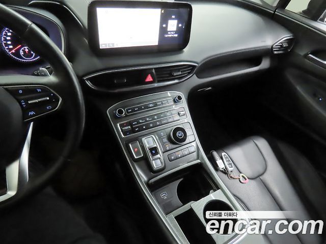 Hyundai Santafe 2022 — photo 11