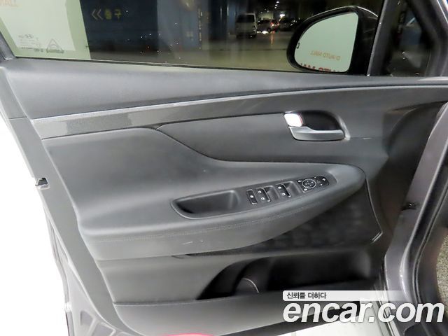Hyundai Santafe 2022 — photo 14