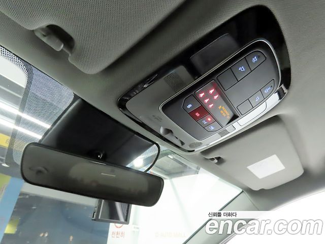 Hyundai Santafe 2022 — photo 16