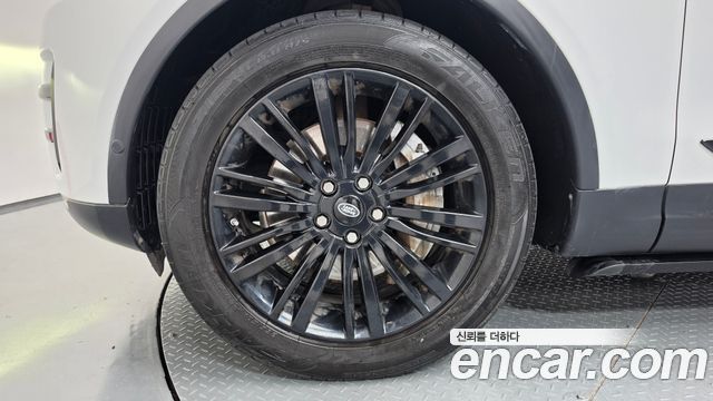 Land Rover Discovery 2019 — photo 5