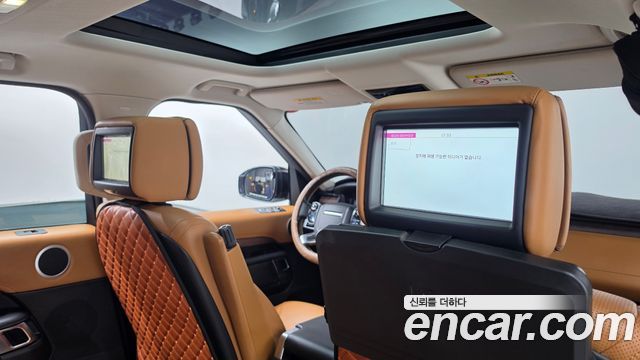 Land Rover Discovery 2019 — photo 18