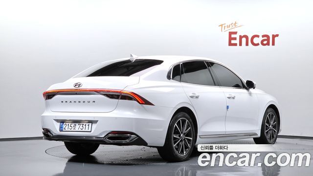 Hyundai Grandeur 2022 — photo 2